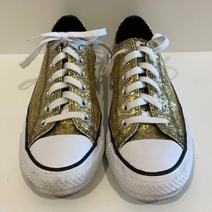 Converse gold glitter